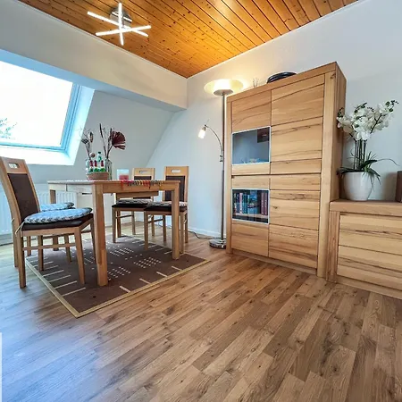 Cozy Rooftop Churchplace 빌스드러프