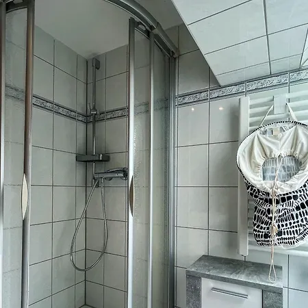 Cozy Rooftop Churchplace *