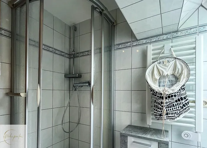 Cozy Rooftop Churchplace *